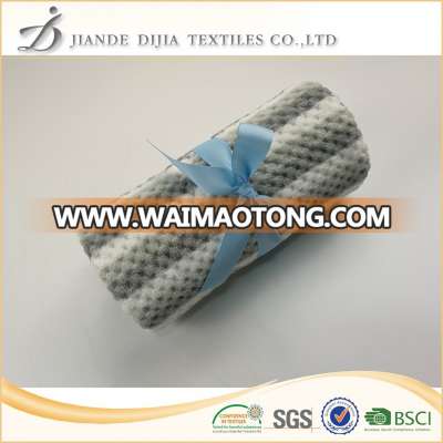 promotion 100%polyester print waffle flannel baby blanket throw in jiande factory