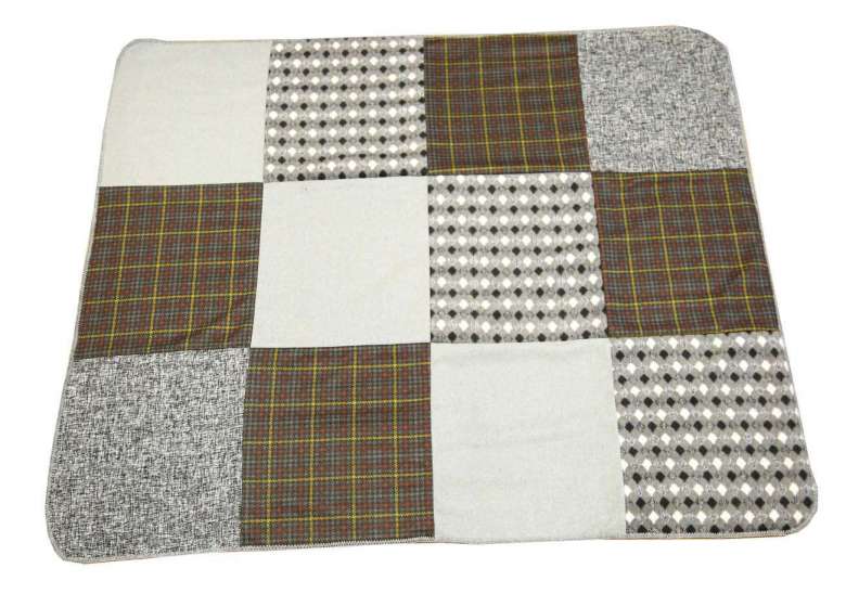 Patchwork Throw Polyester Blanket with Printed Fabric